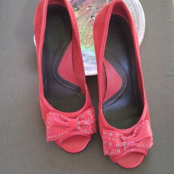 What's What by Aerosoles Red Heels - Picture 1 of 13